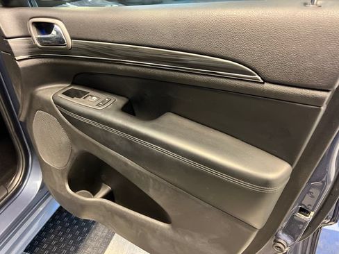 Used 2020 Jeep Grand Cherokee Limited X AWD/4WD image 12