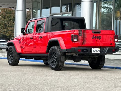 Used 2022 Jeep Gladiator Sport image 11