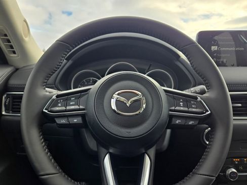 New 2025 MAZDA CX-5 AWD 2.5 S w/ Preferred Package image 32
