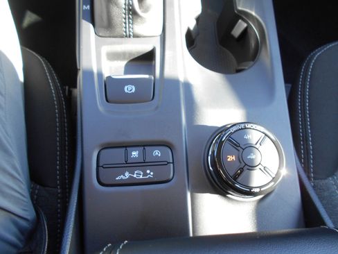 New 2025 Ford Ranger XLT w/ FX4 Off-Road Package image 35