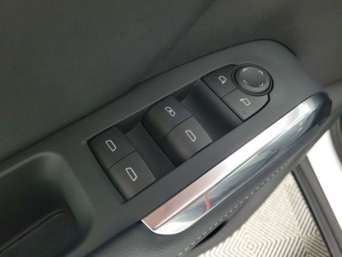 New 2026 Chevrolet Traverse LT w/ Midnight/Sport Edition image 29