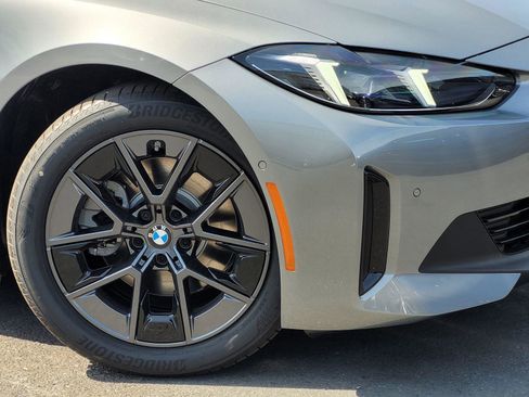 New 2026 BMW i4 eDrive40 w/ Parking Assistance Package RWD image 4