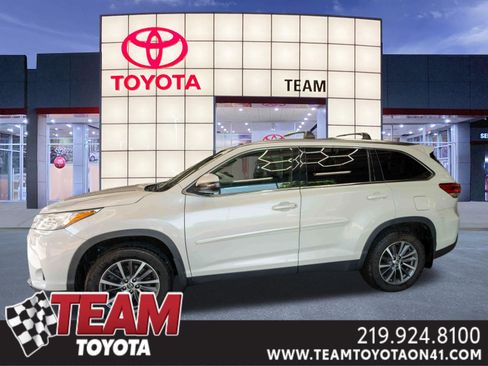 Used 2019 Toyota Highlander XLE AWD/4WD image 1