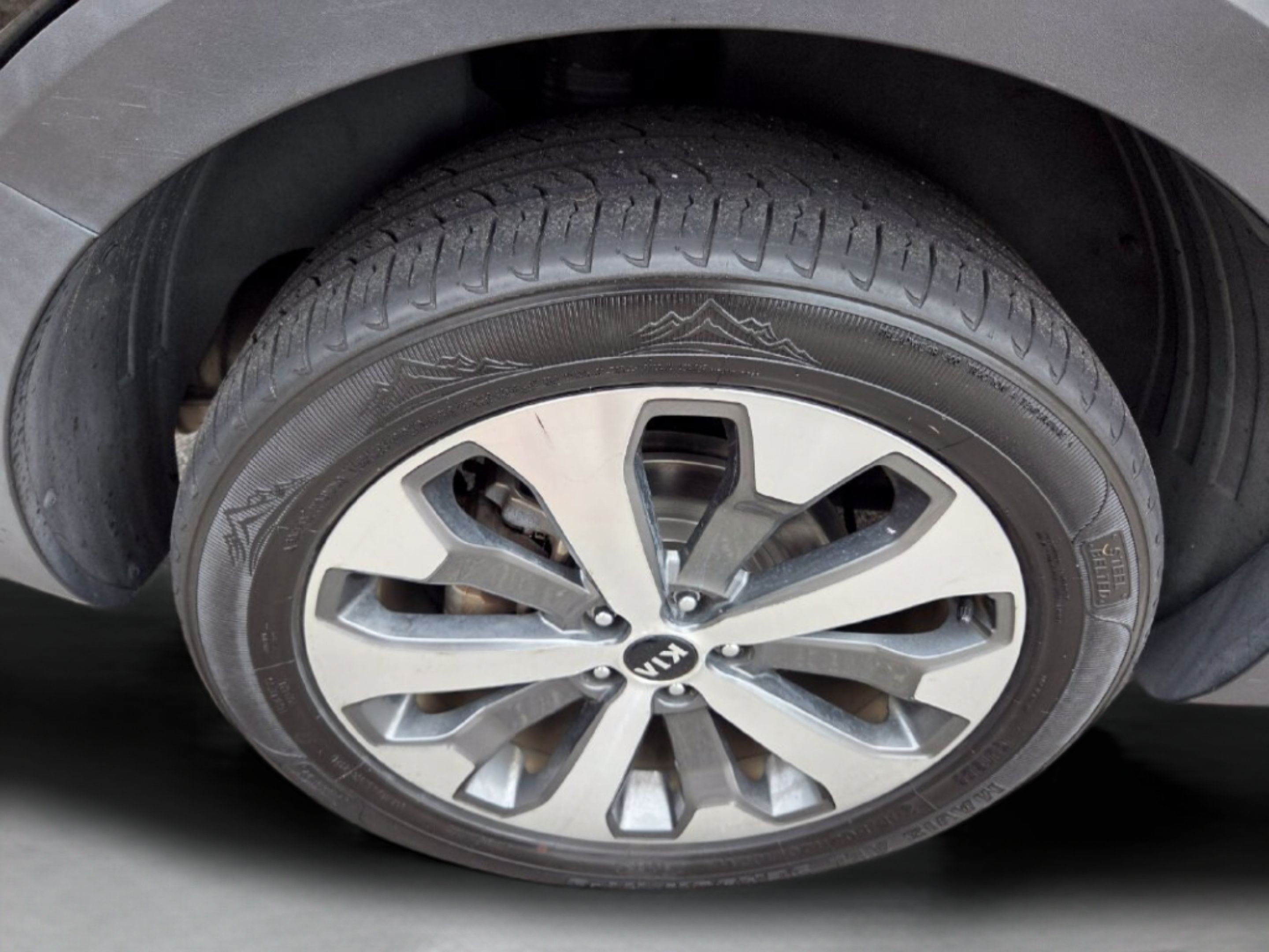 Used 2020 Kia Telluride S FWD image 33