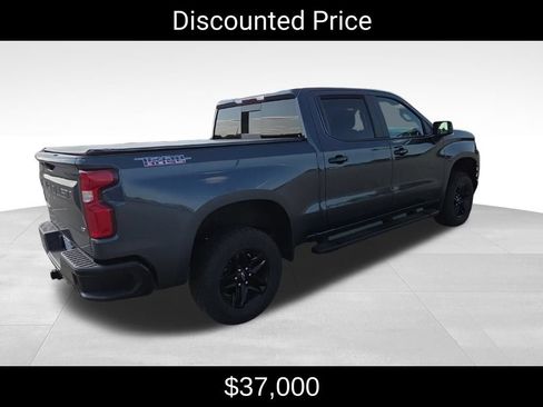 Used 2020 Chevrolet Silverado 1500 LT Trail Boss AWD/4WD image 3