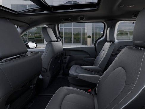 New 2026 Chrysler Pacifica Limited w/ S Appearance Package FWD image 26