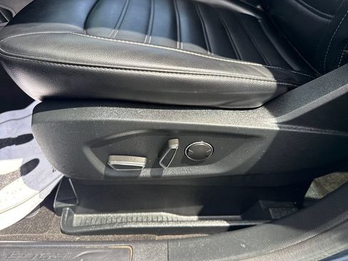 Used 2019 Ford Edge SEL w/ Equipment Group 201A AWD/4WD image 19