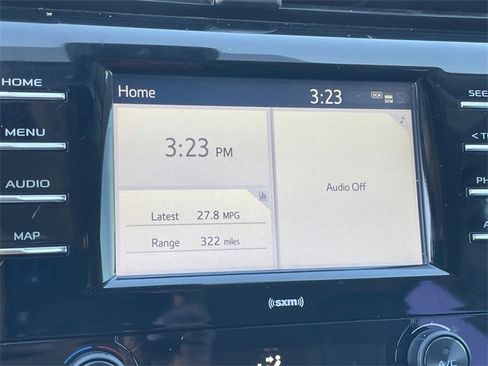 Used 2020 Toyota Camry SE image 16