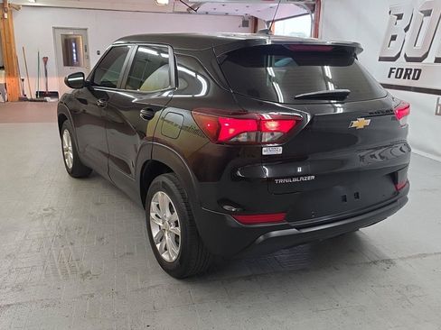 Used 2022 Chevrolet TrailBlazer LS FWD image 4