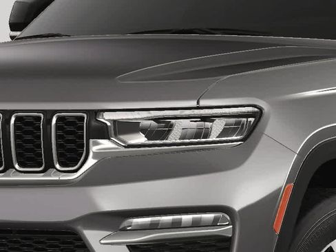 New 2025 Jeep Grand Cherokee Limited image 13