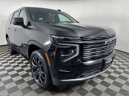 Used 2026 Chevrolet Tahoe High Country AWD/4WD image 7