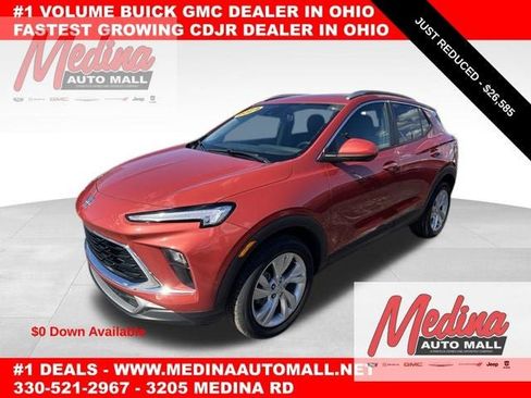 Used 2024 Buick Encore GX Preferred AWD/4WD image 1