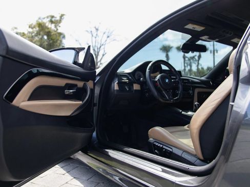 Used 2015 BMW M4 Coupe w/ Executive Package RWD image 16