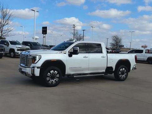 Used 2024 GMC Sierra 2500 Denali w/ Denali Reserve Package image 5