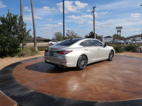 New 2023 Lexus ES 350 350 image 3