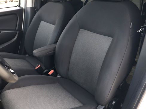 Used 2022 RAM ProMaster City Tradesman FWD image 13