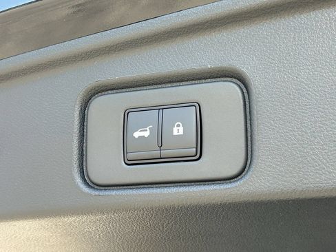 New 2026 Nissan Pathfinder SV AWD/4WD image 21