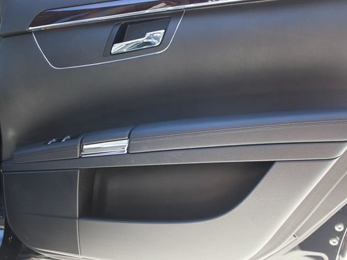 Used 2013 Mercedes-Benz S 550 w/ Sport Pkg Plus One image 8