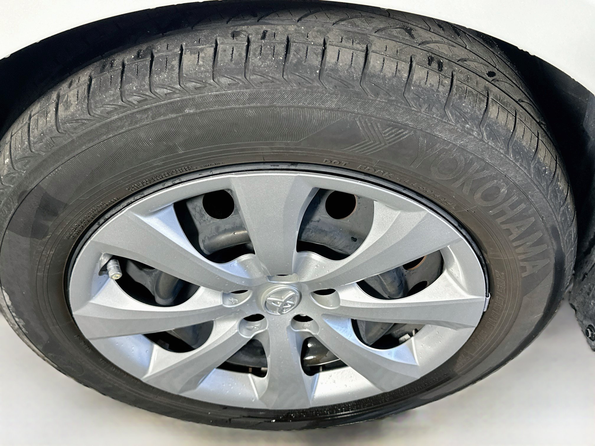 Used 2024 Toyota Corolla LE FWD image 11
