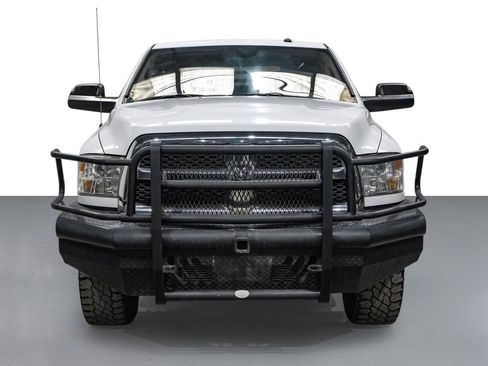 Used 2014 RAM 2500 Tradesman w/ Chrome Appearance Group AWD/4WD image 3