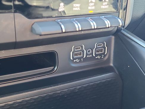 Used 2022 RAM 1500 Big Horn image 31