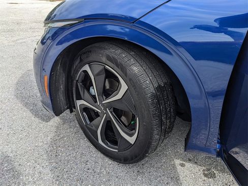 Certified 2024 Kia EV6 GT-Line w/ GT-Line White Seat Package image 39