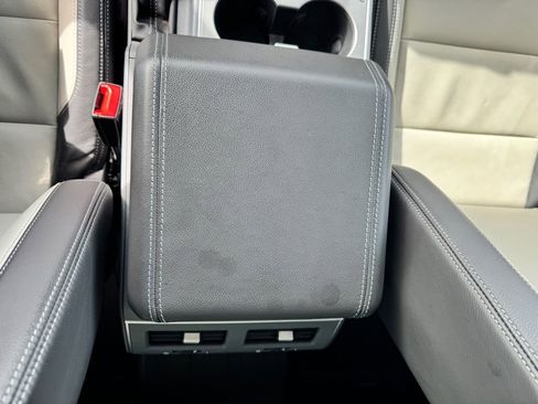 Used 2025 INEOS Grenadier Fieldmaster Edition image 15