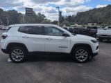 Used 2022 Jeep Compass Latitude image 3