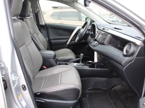 Used 2016 Toyota RAV4 XLE image 22