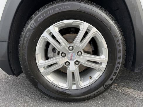 Used 2024 GMC Terrain SLE image 29