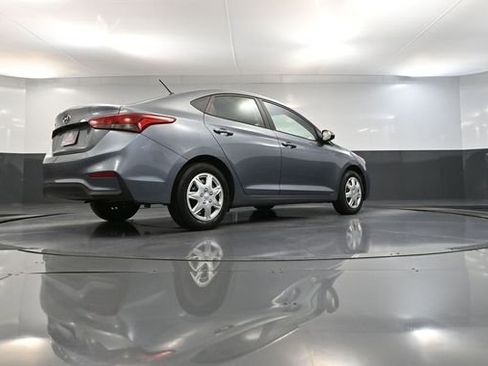 Used 2019 Hyundai Accent SE image 44