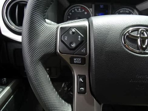 Used 2022 Toyota Tacoma Limited RWD image 37