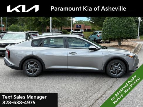 New 2026 Kia K4 FWD image 7