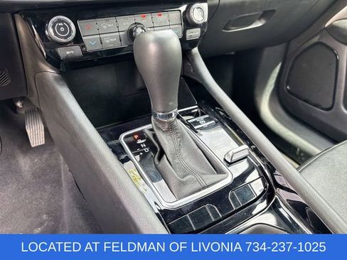 Used 2025 Jeep Compass Limited AWD/4WD image 15