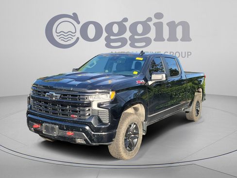 Used 2024 Chevrolet Silverado 1500 LT Trail Boss w/ Convenience Package II AWD/4WD image 1