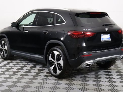 Used 2025 Mercedes-Benz GLA 250 4MATIC image 8