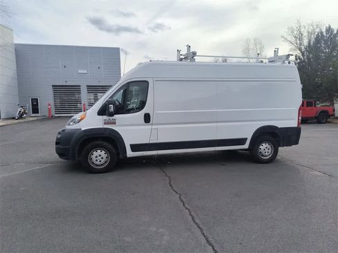Used 2019 RAM ProMaster 2500 w/ Mopar Trailer Tow Group image 3