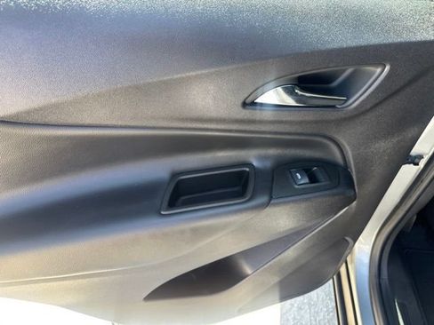 Used 2024 Chevrolet Equinox LT FWD image 15