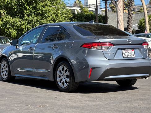 Used 2022 Toyota Corolla LE w/ Carpet Mat Package (TMS) FWD image 6