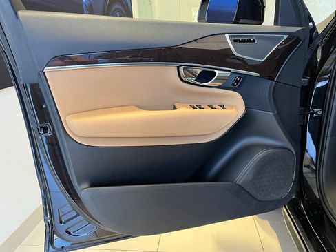 Used 2019 Volvo XC90 T6 Momentum w/ Protection Package AWD/4WD image 21