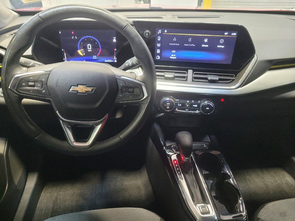 Used 2024 Chevrolet Trax LT w/ Driver Confidence Package FWD image 22