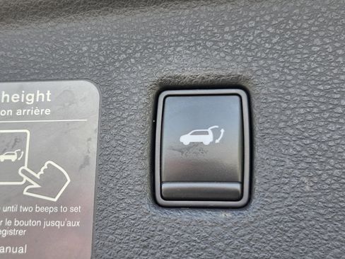 Used 2021 INFINITI QX50 Sensory image 32