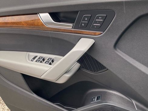 Used 2018 Audi Q5 2.0T Premium Plus w/ Premium Plus Package image 20