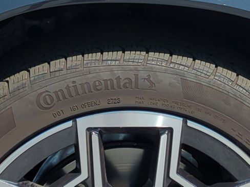 Certified 2023 BMW X1 xDrive28i w/ Premium Package image 12