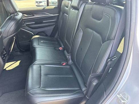 Used 2024 Jeep Grand Cherokee Limited 4xe AWD/4WD image 19