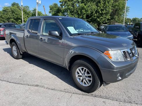 Used 2016 Nissan Frontier SV AWD/4WD image 2