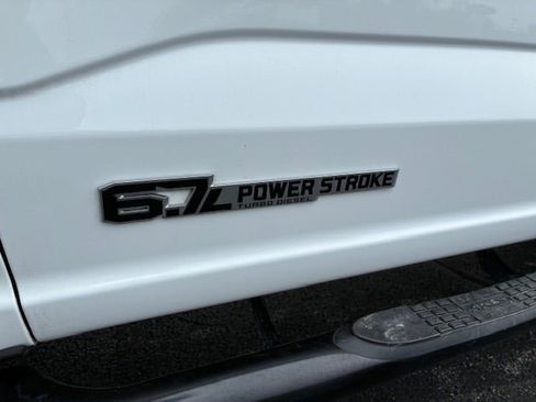 Used 2024 Ford F550 4x4 Crew Cab Super Duty w/ XLT Value Package image 10