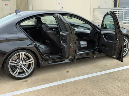 Used 2014 BMW M5 RWD image 17