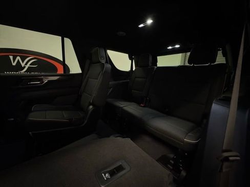 New 2026 GMC Yukon Elevation w/ LPO, Elevation Black Package RWD image 13