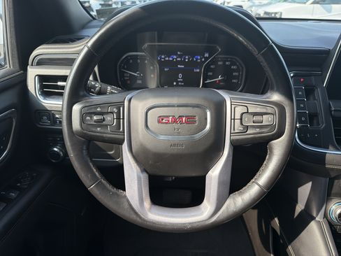 Used 2021 GMC Yukon SLT AWD/4WD image 18